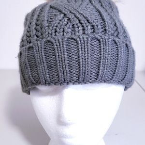 Pom Pom Beanie
